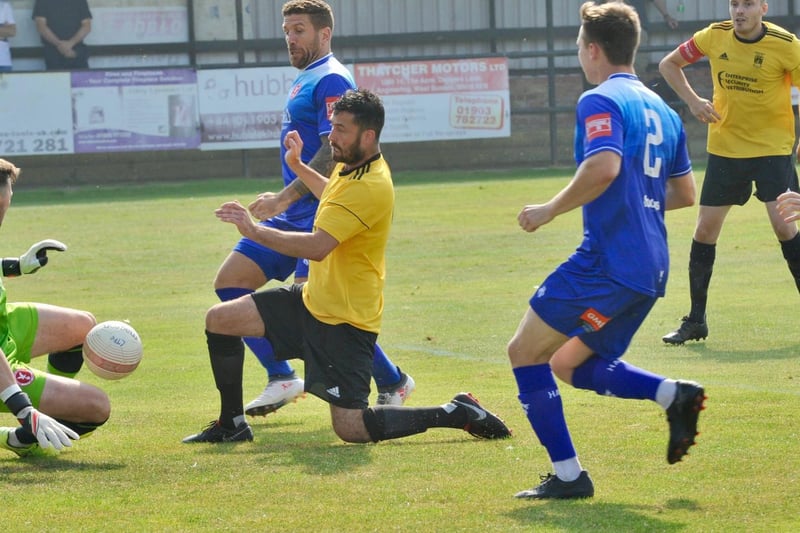 Action from a nine-goal FA Cup thriller between Littlehampton Town and Whitehawk / Picture: Stephen Goodger