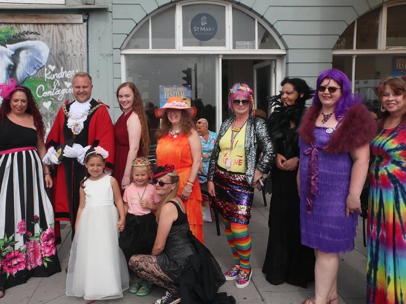 Frock Up Friday in Hastings. Photo by Roberts Photographic SUS-210509-092950001