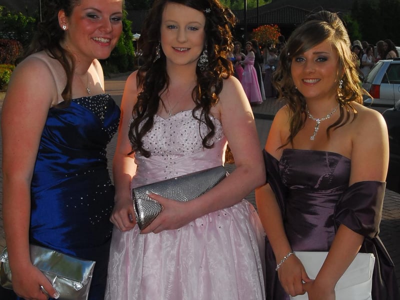 The  Bushfield Year 11 Prom at the Marriott Hotel in 2010. Do you recognise anyone pictured?