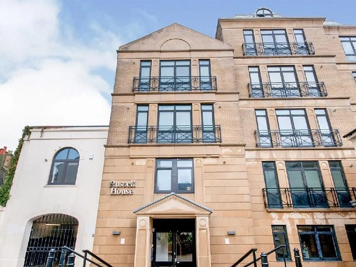 This one bed flat in Russell Square, Brighton is on the market for £295,000. Photo: Zoopla