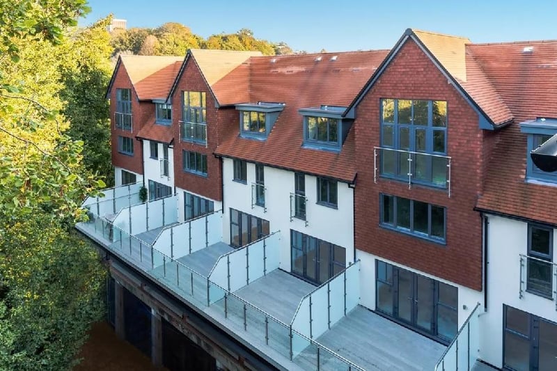 A five bedroom property in Bell Lane, Lewes is for sale at £915,000. Photo: Zoopla