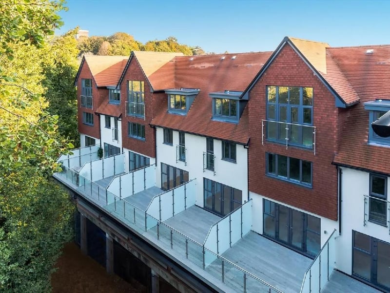 A five bedroom property in Bell Lane, Lewes is for sale at £915,000. Photo: Zoopla