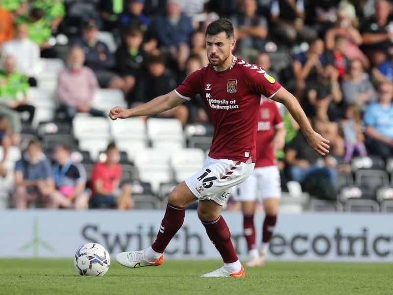 He was Town's most accurate passer according to the stats but not enough of those were in dangerous positions. Went as close as anyone in claret though when his whistling, goalbound half-volley had to be blocked... 6