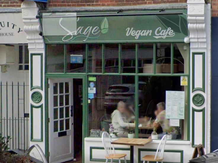 The High Street cafe  has a rating of 4.9/5 from 313 reviews