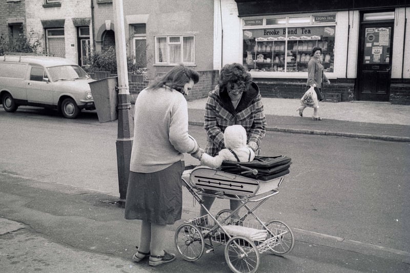 Do you recognise anyone in this picture taken by Chris Porsz in Gladstone Street in the 80s?