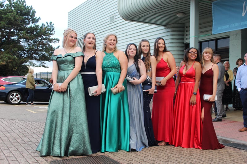 Ratton Prom 2021, Kings Church, Eastbourne. SUS-210914-132157001