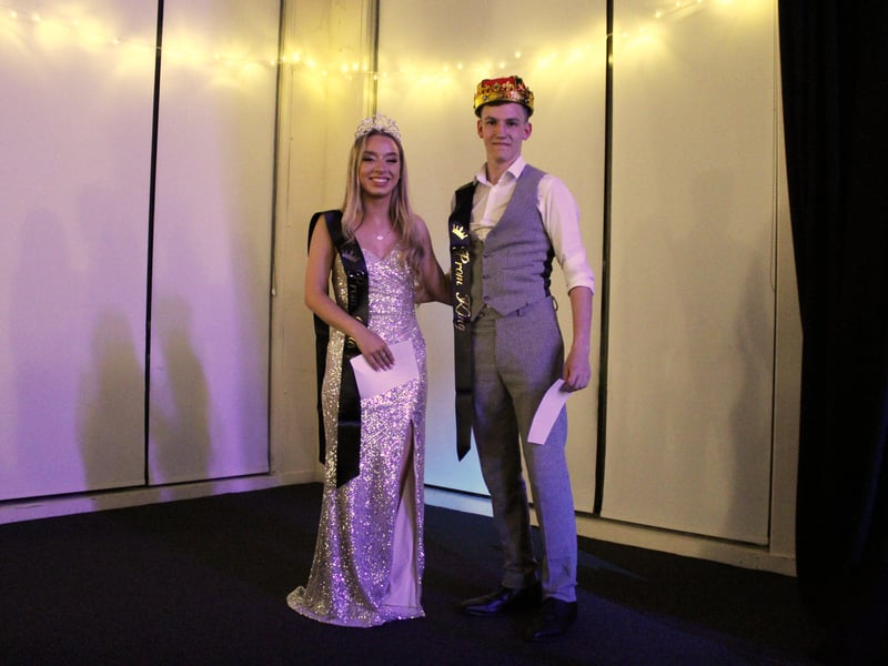Ratton Prom 2021, Kings Church, Eastbourne. SUS-210914-132044001