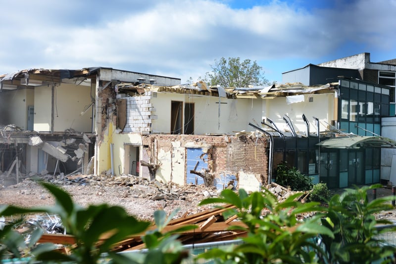 Demolition of the old Helenswood Upper School site, The Ridge, Hastings. SUS-210915-132359001