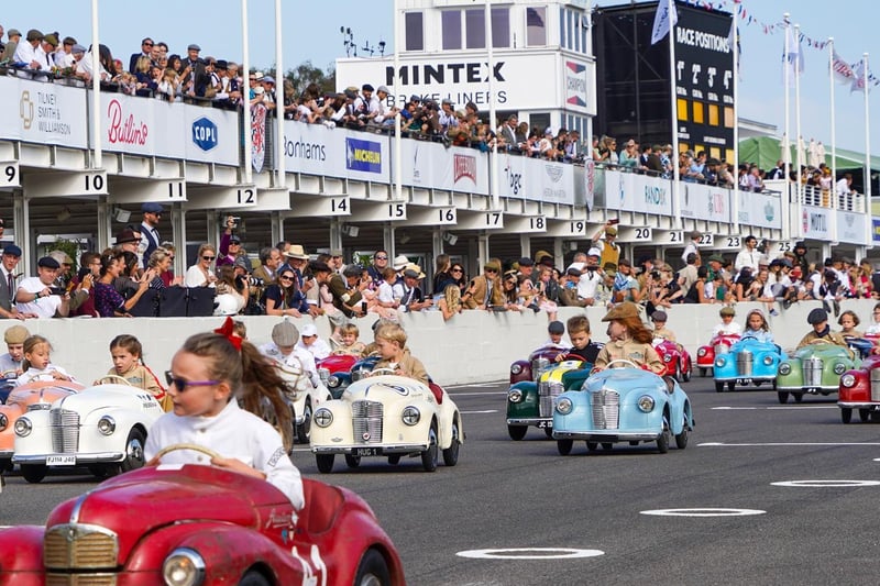 Saturday's Goodwood Revival action / Pictures: Lyn Phillips and Trevor Staff