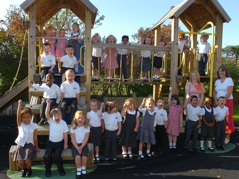 Rec11. Heritage Park primary school reception class pupils ENGEMN00120111115183318