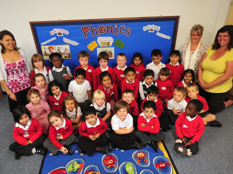 Rec11 - Longthorpe Primary School Mrs Morton's Ladybirds Class ENGEMN00120111115181343