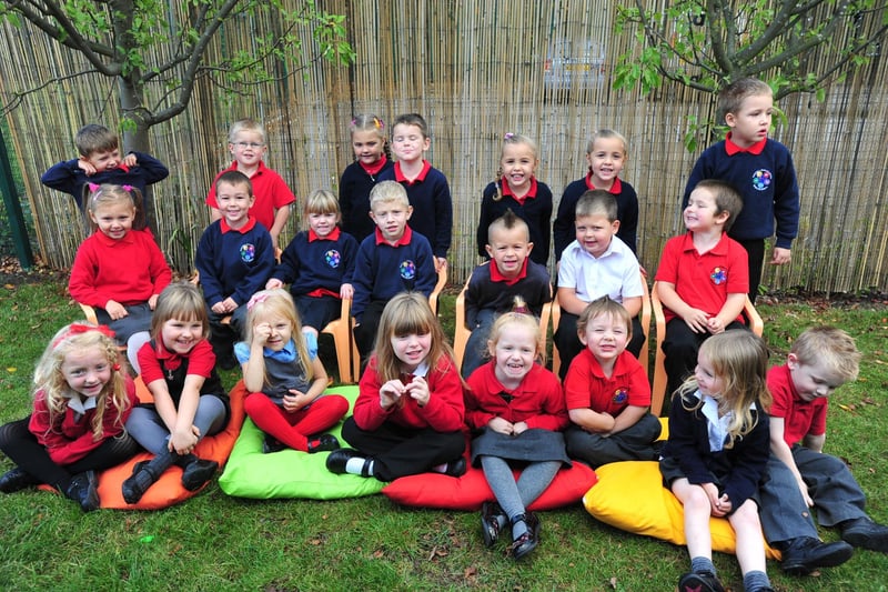 Rec11 - Parnwell Primary School
Ms Connolly's Ladybirds Class ENGEMN00120111115182338