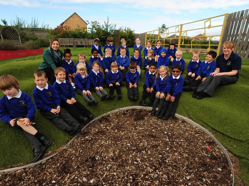 Reception Class at Hampton Vale Primary School
Mrs Webb's Willow Class ENGEMN00120131022185016