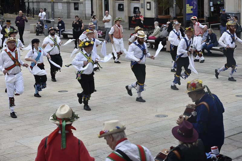 The Peterborough Morris Meeting of the Morris Ring at Cathedral Square. EMN-210925-221529009