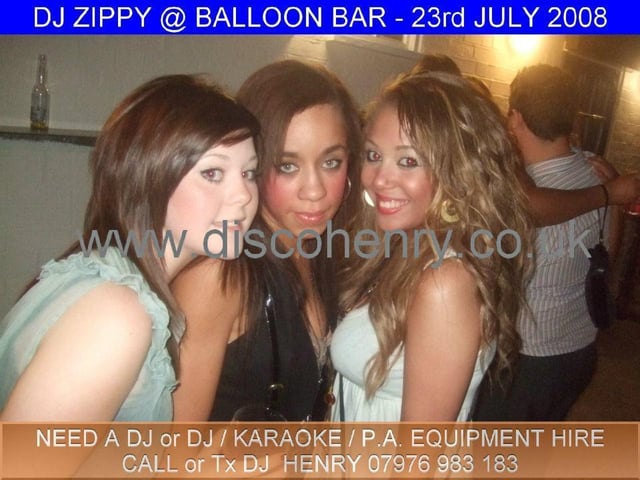 A mid-week night out at Balloon Bar in July 2008. Photo: Disco Henry