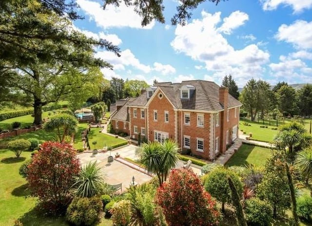Rat's Castle, Pullborough, from Zoopla