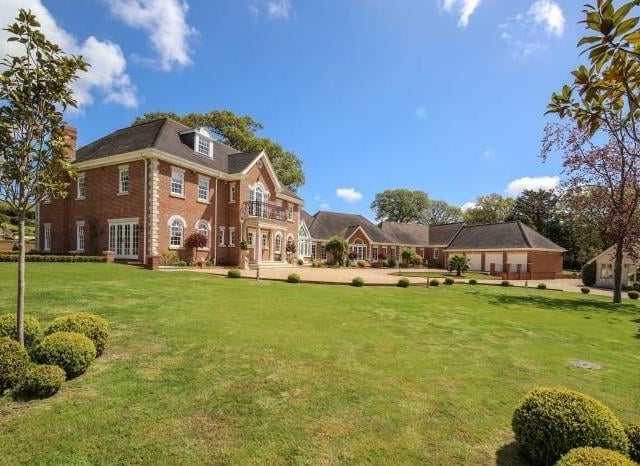 Rat's Castle, Pullborough, from Zoopla