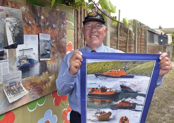 Retired seafarer Peter Dutton has paid tribute to Eastbourne’s RNLI crew by making a lifeboat mural on the wall of the back lane at his Sydney Road home. The mural was also to raise awareness of keeping residential back lanes tidy.