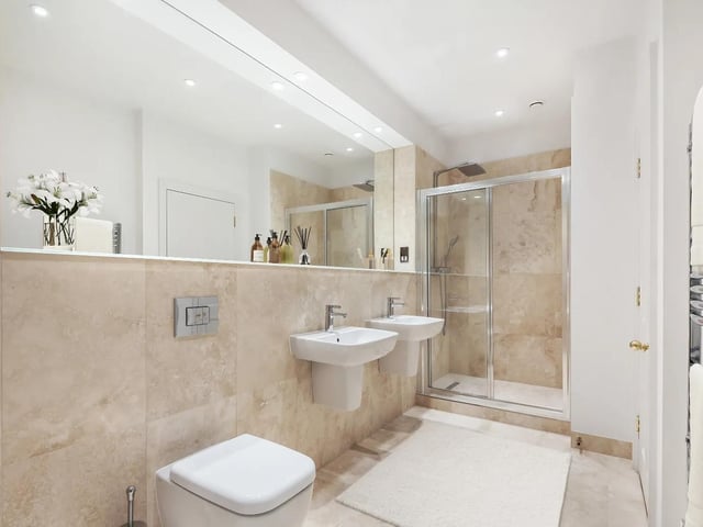 Two bedroom apartment, Kings Drive, Midhurst