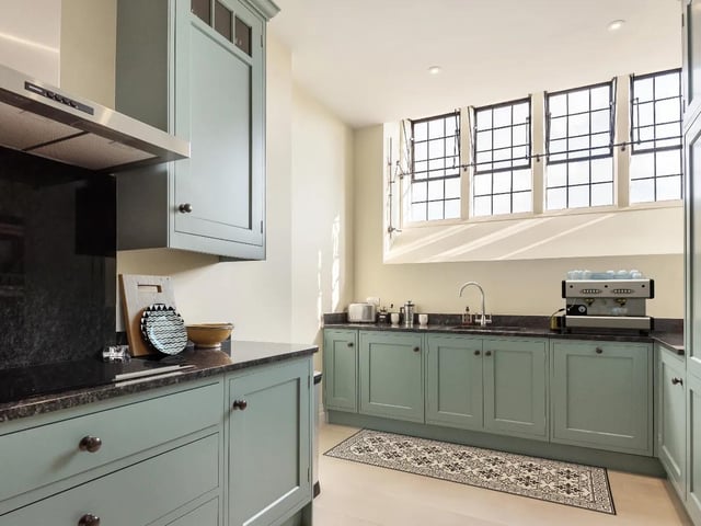 Two bedroom apartment, Kings Drive, Midhurst