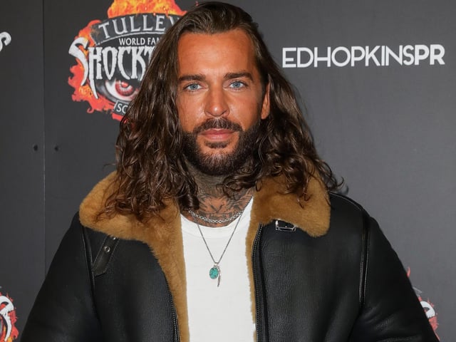 CRAWLEY, ENGLAND - OCTOBER 01: Pete Wicks attends Shocktoberfest 2021 at Tulleys Farm on October 01, 2021 in Crawley, England. (Photo by Tristan Fewings/Getty Images) SUS-210310-193646001
