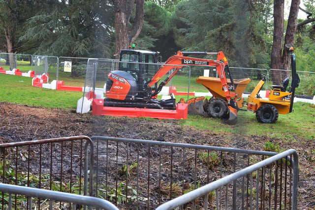 Improvement works to Buckshole reservoir, in Alexandra Park, including a new outlet pipe and spillway. SUS-210410-123538001