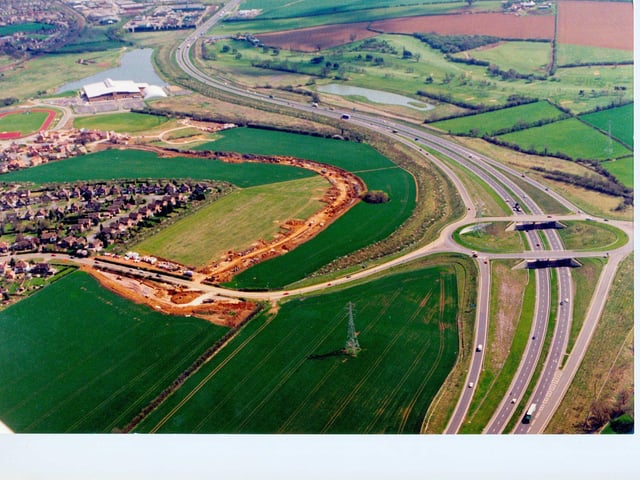 Junction 8 - the A43 Northampton Road junction with Kettering Leisure Village isolated with the rest of the estate just taking shape