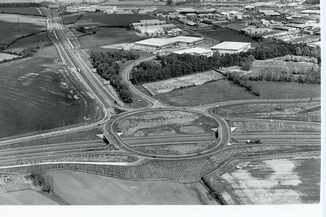 1993 - the A14 seen left to right (west to east ) with the northern bypass stretching up to Rockingham Road