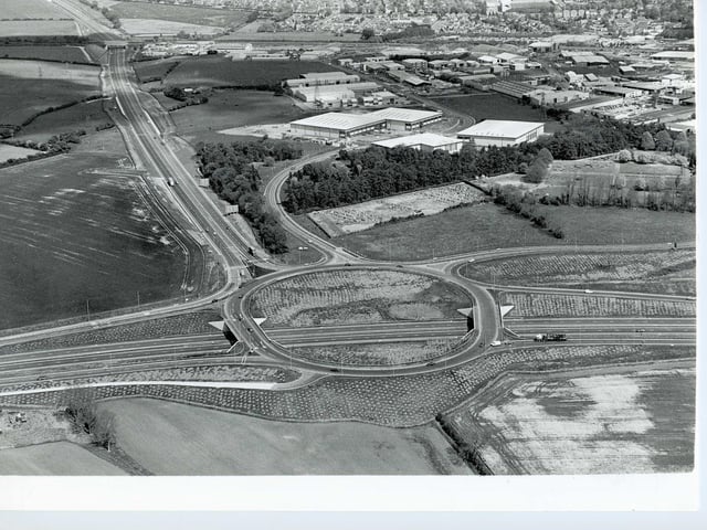 1993 - the A14 seen left to right (west to east ) with the northern bypass stretching up to Rockingham Road