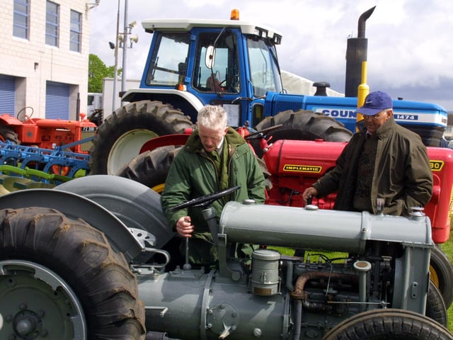 Do you have any old farming photos by bygone days that you'd like to share with Farming Life readers? Email darryl.armitage@jpimedia.co.uk. All these photographs were taken by Kevin McAuley