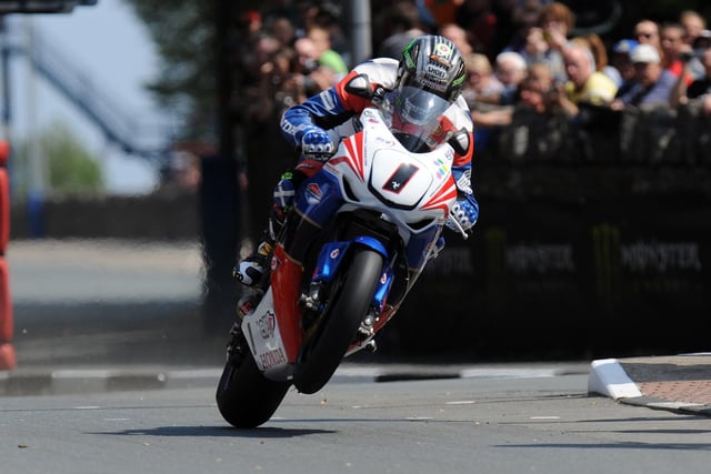 John McGuinness sealed yet another Senior TT triumph in 2011, raising his tally of wins to 17 after he also won the Superbike race. McGuinness got the better of Guy Martin and Bruce Anstey to win the blue riband race.