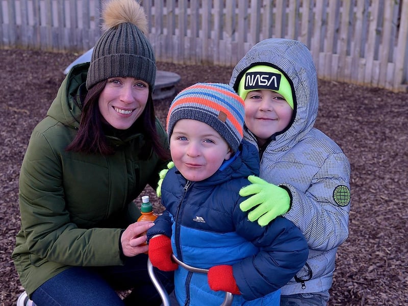 Toni McGeady (left) with Rosa Doherty and Conor Ogilvy in Brooke Park recently. Photos: George Sweeney / Derry Journal DER2106GS – 024