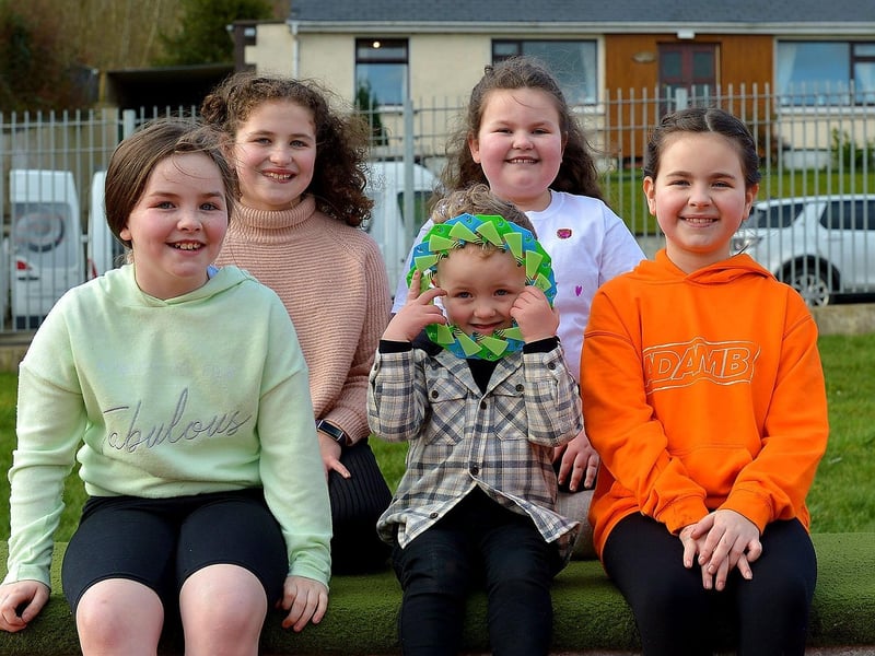 Jessica, Lola, Noah, Rachel and Alexandra visited the Brandywell play park recently. Photos: George Sweeney / Derry Journal. DER2108GS – 009