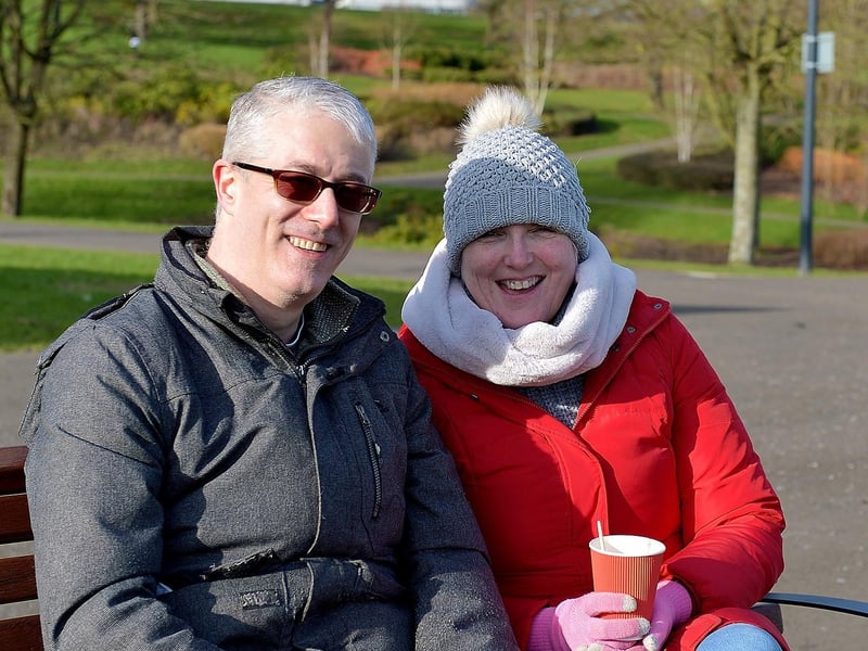 Ed and Joanne Gordon pictured during a recent visit to Brooke Park. DER2106GS – 038