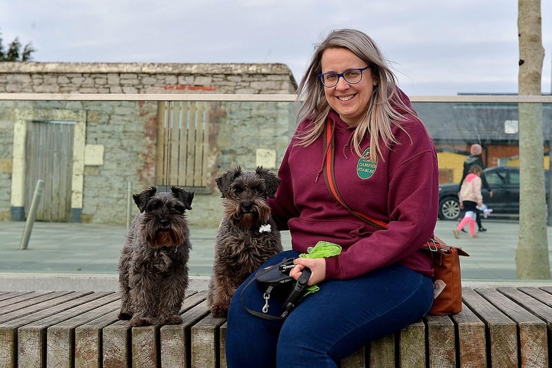 Caroline Kelly pictured with her two Schnauzer Terriers Molly and Poppy in Ebrington Square recently. Photos: George Sweeney. DER2110GS – 010
