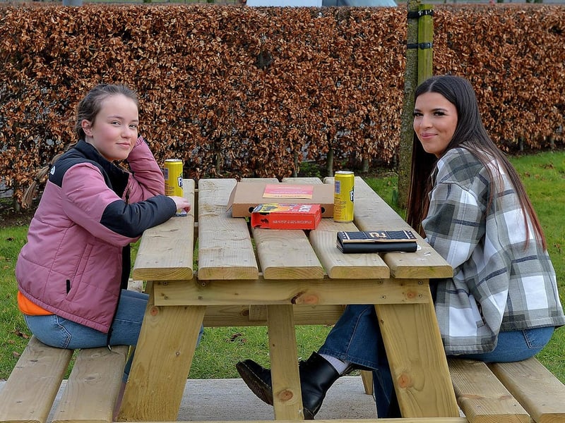 Rebekah Loughlin and Kate Hewitt pictured in the Peace Park recently. DER2110GS – 014