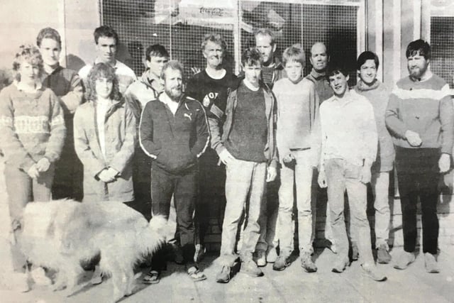 Members of the Canoeing Association with Malcolm Kerry at Craigavon Lakes in 1987