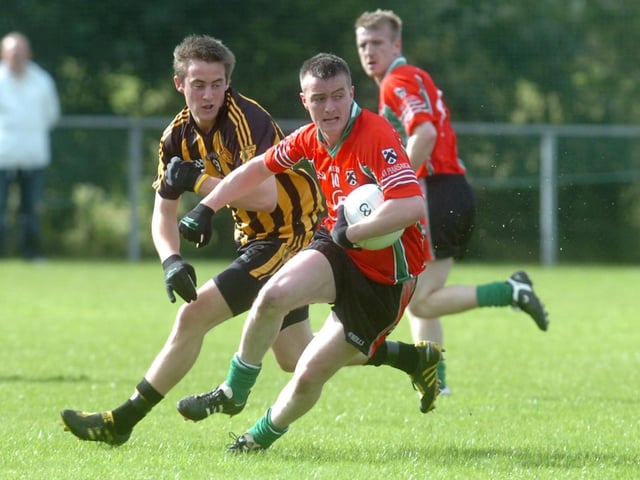 Sean has been probably our most consistent performer for a long number of
years. Quietly goes about his job and gets through Trojan amount of work. Excellent vision and can pick out a pass. Brilliant play-maker.