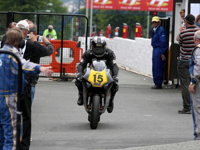 Michael Dunlop rode a Norton 588 at the 2009 Isle of Man TT but the venture proved diastrous and the bike barely completed a lap.