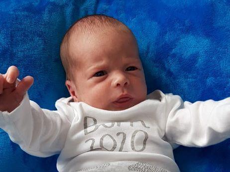 Roxanne Quigley says: "Hudson Hugh Quigley, born 6th May 2020".