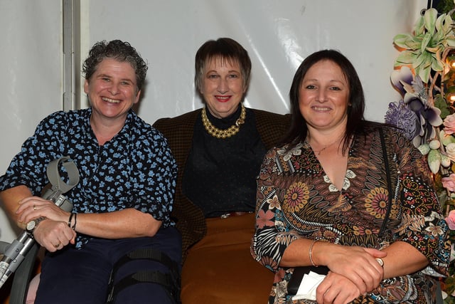 Mary Therese Kelly (sister of Geraldine Mullan), Una Finnegan and Brid Mannion were at Amelias Glad Rags for HOPE fashion show in the Mullan garden centre, Moville on Friday evening last. DER2140GS  062