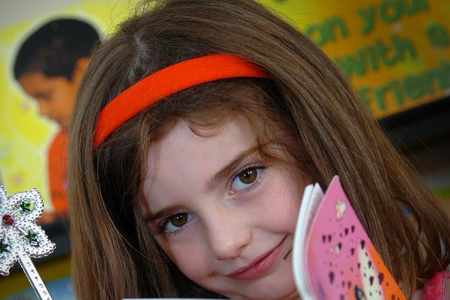 A smile for the camera from Kilross Primary School pupil Ellen during the school's book fair week.mm42-349sr