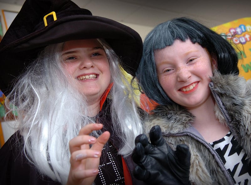 Zara and Kirsten pupils from Kilross Primary School in fancy dress during the school's book fair week in 2009. mm42-347sr