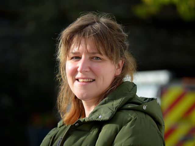 Tina McLaughlin is a local stylist and decorator. She said: “I do a bit of decorating for Halloween. I haven’t seen the Halloween programme yet, but we’ll be out and about, taking it all in and seeing what’s there. We just finished decorating the Guildhall, and now I am going for my second fix at the Tower Museum. Me and my daughter are both going to dress up as zombie roller girls. There’s a disco over in the Glenaden shirt factory.”.  DER2142GS - 005