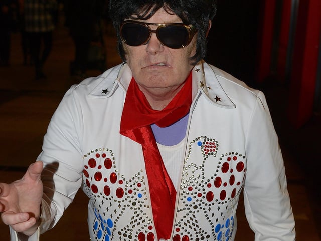 Derry’s number one Elvis fan Frank Nelis pictured on Halloween night. Photo: George Sweeney.  DER2144GS – 007