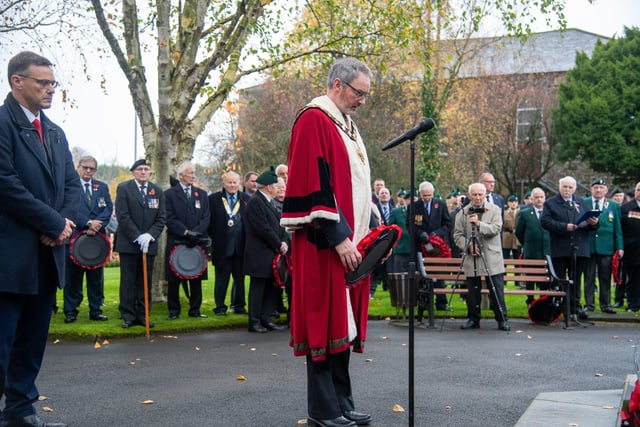 Pacemaker Press 141121 Mayor William McCaughey pictured at the Remembrance Service at Ballymena, where wreaths were laid and tributes paid. Photo: Kirth Ferris/ Pacemaker Press