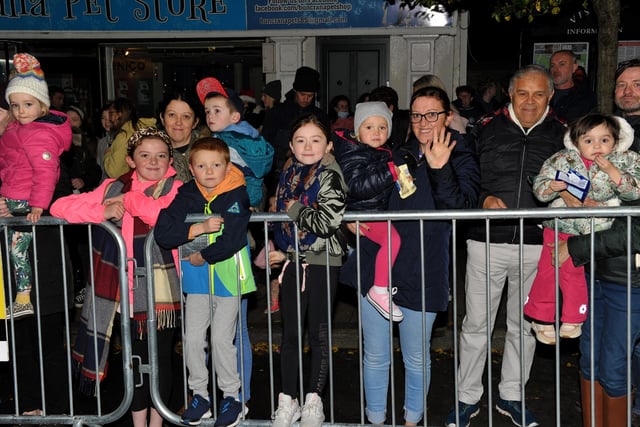 Waiting for Santa to arrive at the switching on of the Christmas tree lights in Buncrana  on Friday evening last. Photo: George Sweeney.  DER2146GS – 049