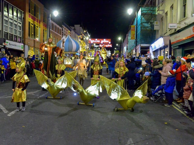 The ‘Golden Geese’, from Studio 2, taking part in the Derry Christmas Lights parade on Sunday evening last. Photo: George Sweeney.  DER2147GS – 003