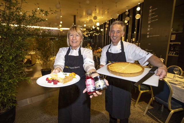 Collaborating chefs Trudy and Sean Brolly from Ocho Tapas Bistro with their lemon tart served with the soon to be launches Distillers raspberry and apple sauce & Irish Black butter crème fraiche.