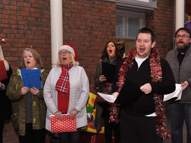 Members the Calms choir and the Liberty Consortium HUB choir at Northside Village Centre, singing Christmas carols Wednesday morning last. DER2148GS – 015